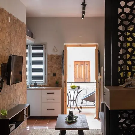 Green Symi Apartment דירה *
